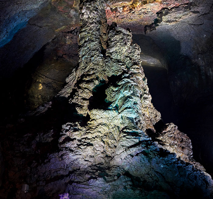 Manjanggul (Cave)