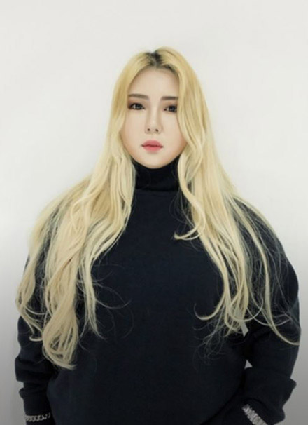 CHAE NEWYORK 
<span>채뉴욕</span>