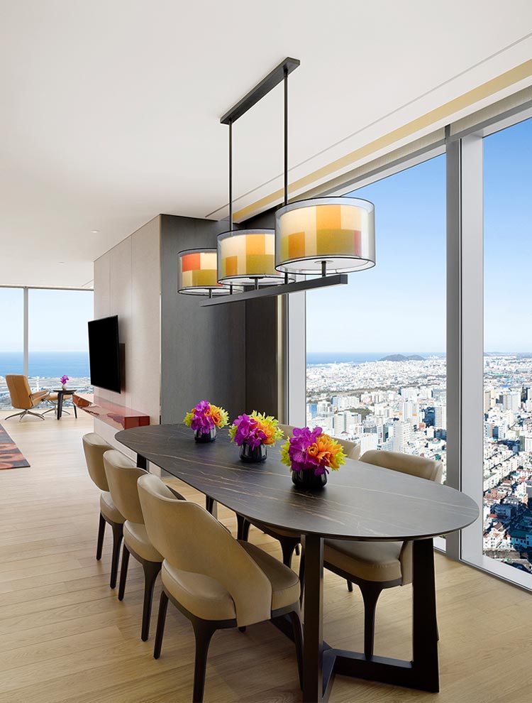 Corner Suite at Jeju Dream Tower With Views of Halla Mountain